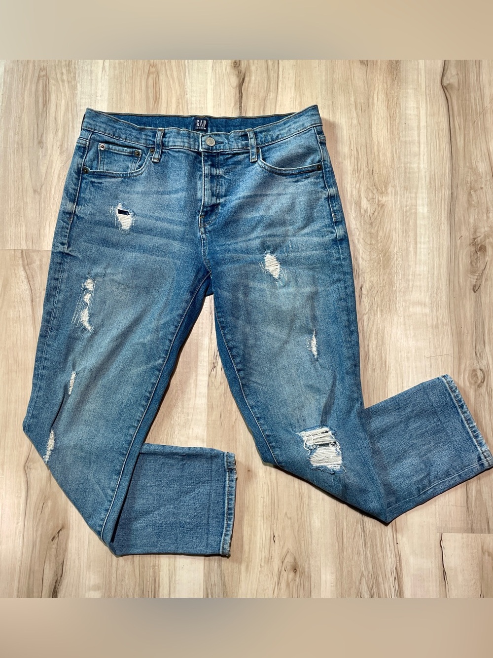 GAP Best-Girlfriend Distressed Blue Denim Jeans, medium wash straight leg